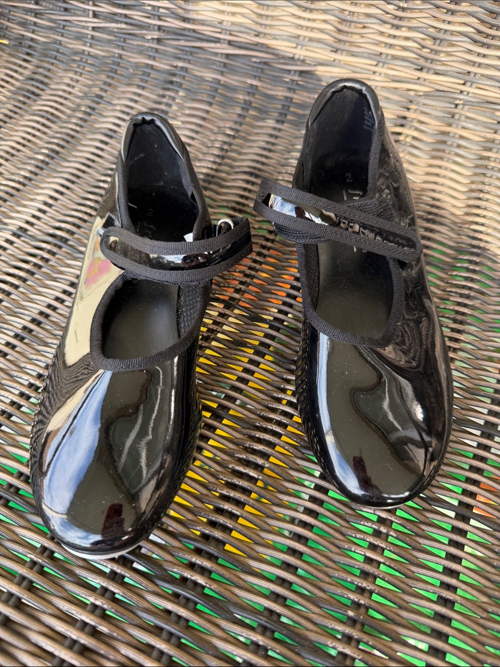 New condition tap shoes